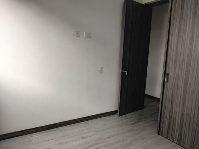 Apartamento de 3 alcobas en arriendo en La Florida, Medellín, 76 m² · foto 12 de 19