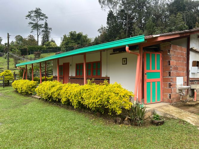 Casa de 4 alcobas en venta en El Molino, Guarne, 120 m² · foto 2 de 24