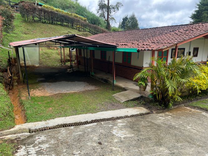 Casa de 4 alcobas en venta en El Molino, Guarne, 120 m² · foto 21 de 24
