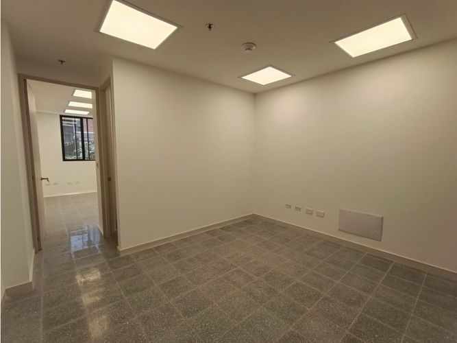 Consultorio en venta en Laureles, Medellín, 31 m² · foto 6 de 15