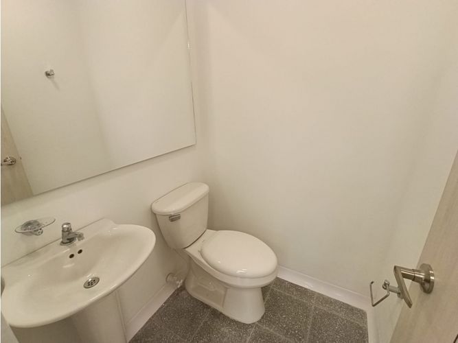 Consultorio en venta en Laureles, Medellín, 31 m² · foto 8 de 15