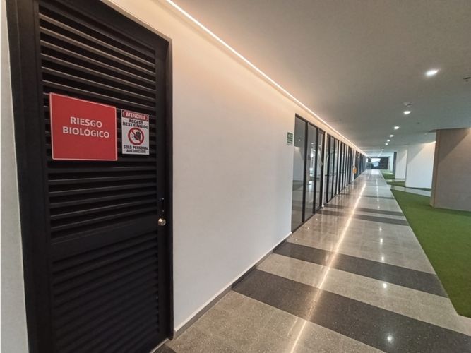 Consultorio en venta en Laureles, Medellín, 31 m² · foto 12 de 15