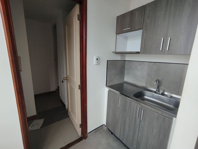 Oficina en arriendo en La Ceja, 85 m² · foto 9 de 12