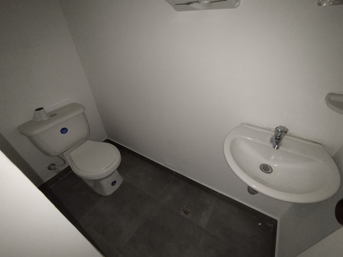 Oficina en arriendo en La Ceja, 85 m² · foto 12 de 12