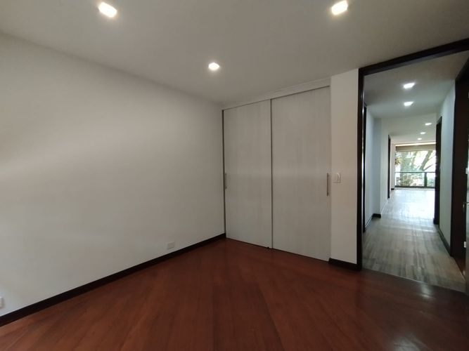 Apartamento de 3 alcobas en arriendo en El Poblado, Medellín, 140 m² · foto 8 de 19