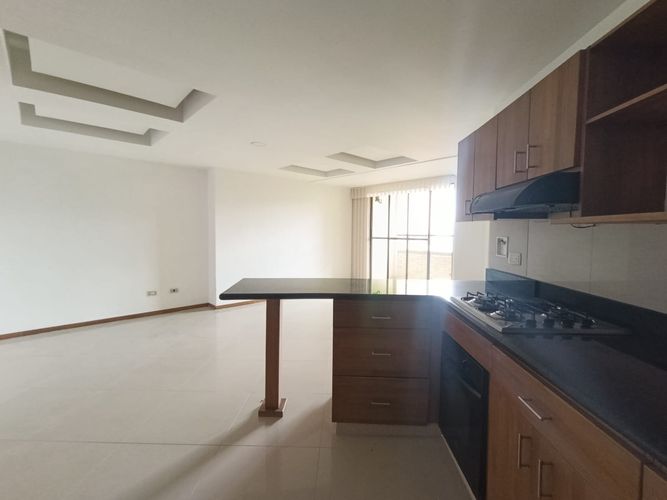 Apartamento de 3 alcobas en arriendo en Las Lomitas, Sabaneta, 120 m² · foto 3 de 15