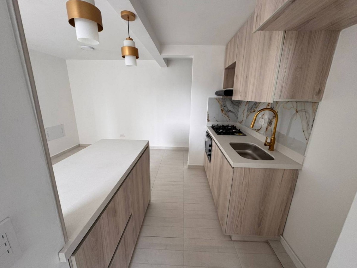 Apartamento en arriendo en Cuatro Esquinas, Rionegro · foto 2 de 17