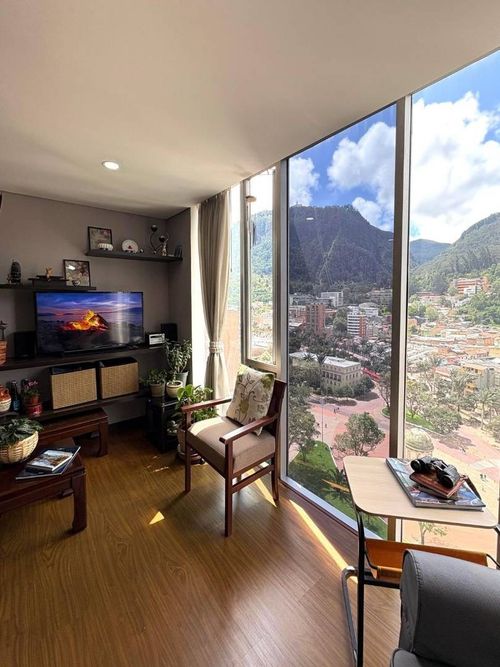 Apartamento de 2 alcobas en venta en La Veracruz, Bogotá, 94 m² · foto 2 de 11