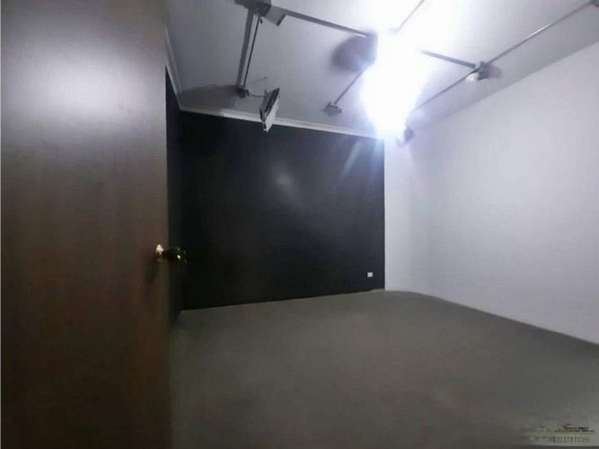 Casa de 6 alcobas en arriendo en Belen Alameda, Medellín, 330 m² · foto 13 de 21