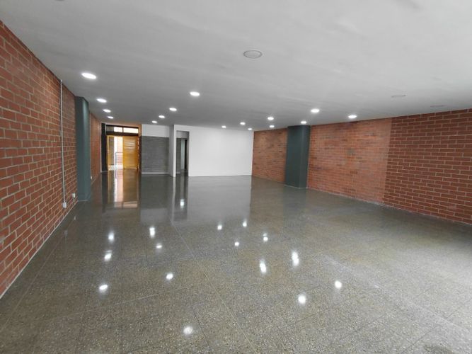 Oficina en arriendo en Shellmar, Medellín · foto 5 de 22