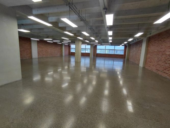 Oficina en arriendo en Shellmar, Medellín · foto 10 de 22