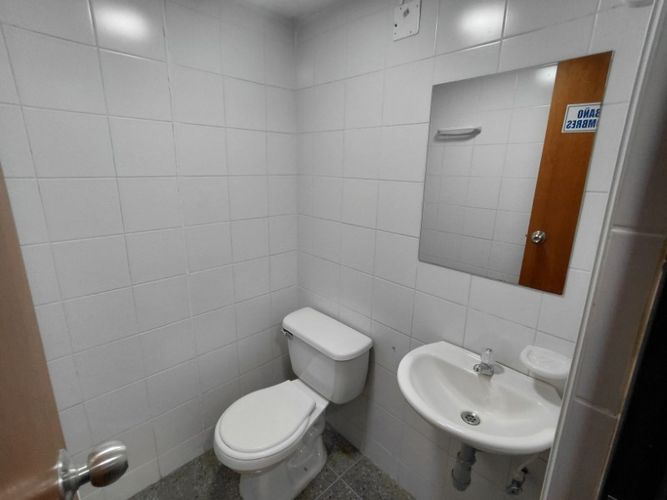 Oficina en arriendo en Shellmar, Medellín · foto 19 de 22