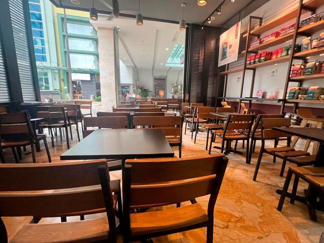 Local en venta en El Poblado, Medellín, 92 m² · foto 8 de 13