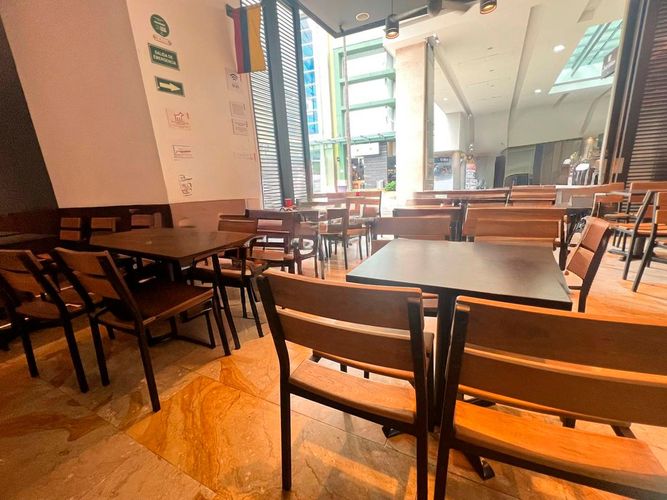 Local en venta en El Poblado, Medellín, 92 m² · foto 5 de 13