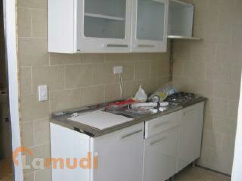 Casa en venta en Engativá, Bogotá · foto 2 de 24