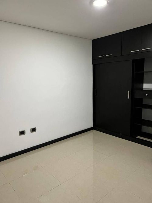 Apartamento de 2 alcobas en arriendo en Rodeo Alto, Medellín, 55 m² · foto 11 de 19