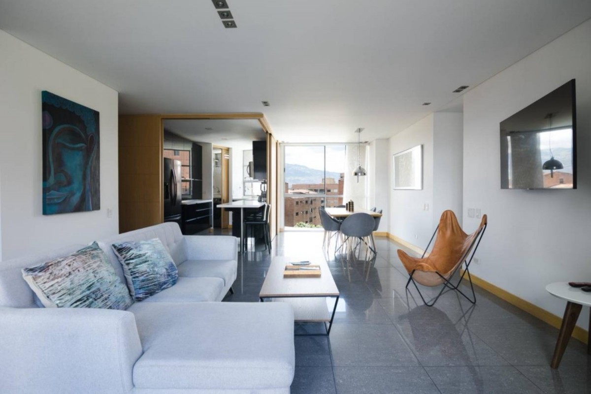 Apartamento en arriendo en Lalinde, Medellín · foto 3 de 20