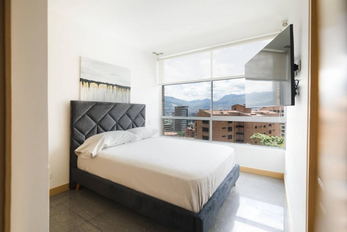 Apartamento en arriendo en Lalinde, Medellín · foto 11 de 20