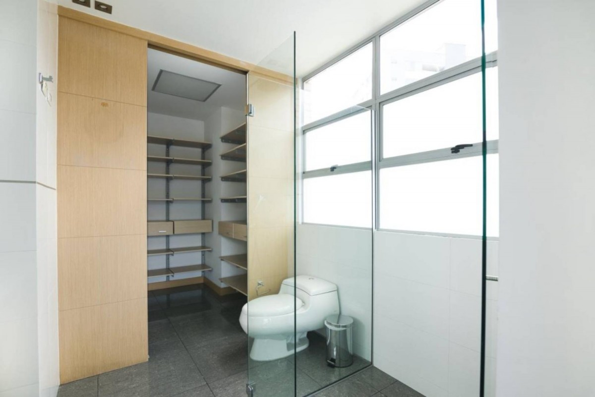 Apartamento en arriendo en Lalinde, Medellín · foto 16 de 20