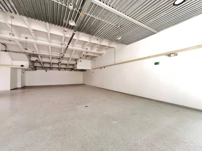 Local en arriendo en Zuñiga, Envigado, 259 m² · foto 6 de 9