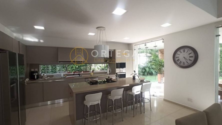 Casa de 4 alcobas en venta en Terrazas De Menzuli, Floridablanca, 424 m² · foto 5 de 24