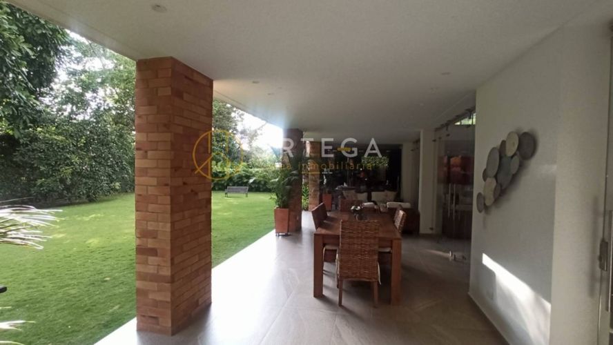 Casa de 4 alcobas en venta en Terrazas De Menzuli, Floridablanca, 424 m² · foto 8 de 24