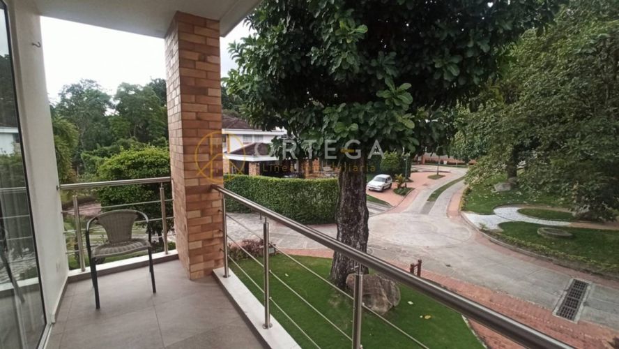 Casa de 4 alcobas en venta en Terrazas De Menzuli, Floridablanca, 424 m² · foto 16 de 24