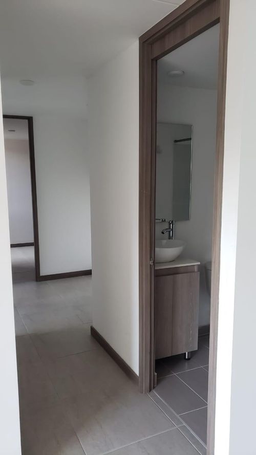 Apartamento de 3 alcobas en venta en El Porvenir, Itagüí, 69 m² · foto 15 de 24