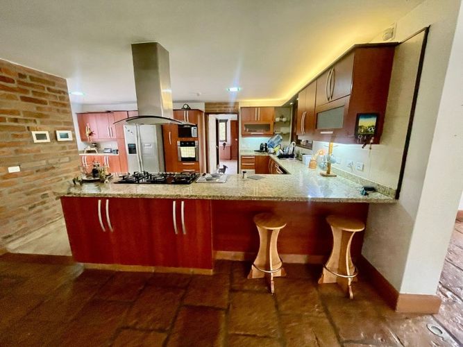 Casa de 5 alcobas en arriendo en Llano Grande, Rionegro, 400 m² · foto 6 de 24