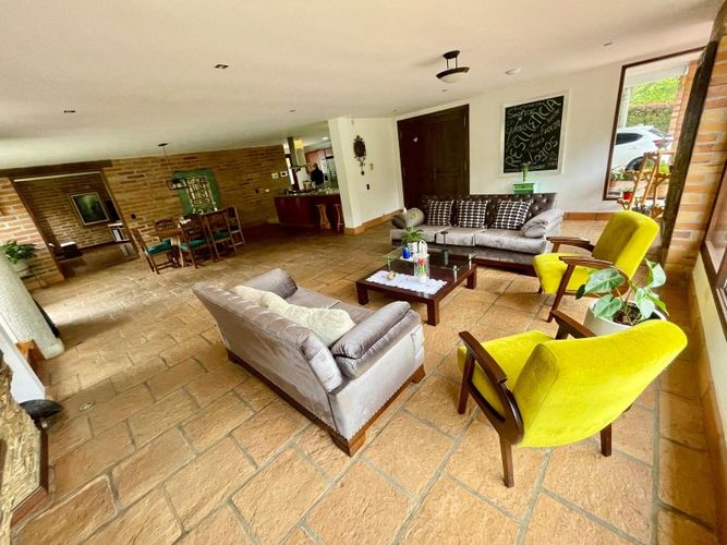 Casa de 5 alcobas en arriendo en Llano Grande, Rionegro, 400 m² · foto 9 de 24