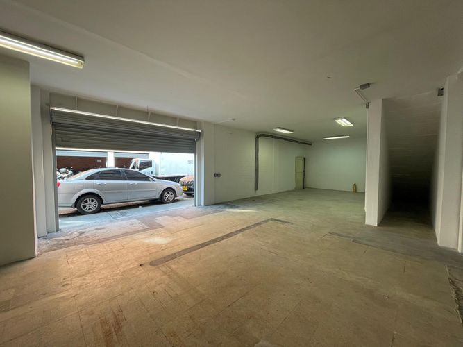 Bodega en arriendo en El Poblado, Medellín, 462 m² · foto 5 de 9