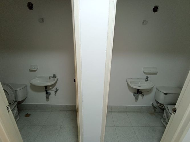 Bodega en arriendo en El Poblado, Medellín, 462 m² · foto 8 de 9