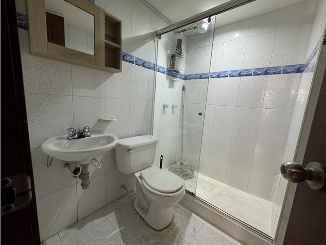 Casa de 5 alcobas en venta en La Esmeralda, Bogotá, 337 m² · foto 18 de 24