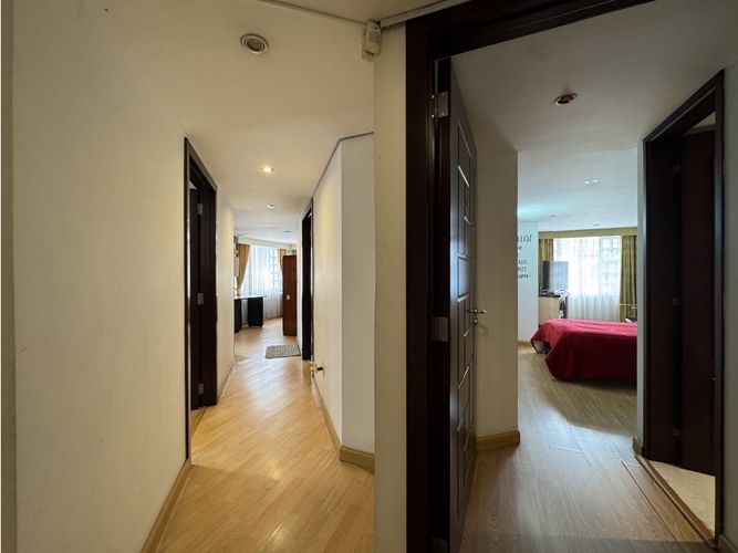 Casa de 5 alcobas en venta en La Esmeralda, Bogotá, 337 m² · foto 23 de 24