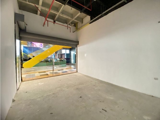 Local en venta en Pilsen, Itagüí, 44 m² · foto 2 de 8
