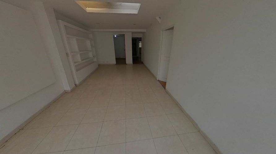 Casa de 6 alcobas en venta en Ub. Techo Bavaria, Bogotá, 162 m² · foto 3 de 19