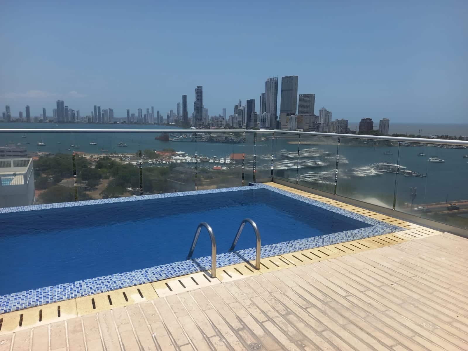 Apartamento en venta en Manga, Cartagena · foto 2 de 13