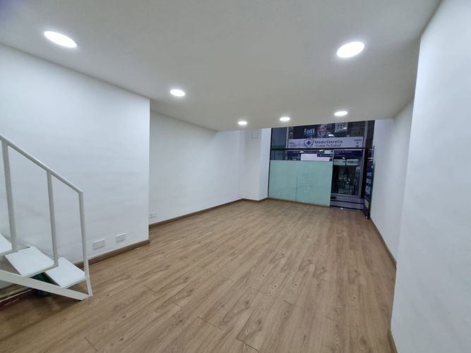 Local en Arriendo en Niza, Bogotá