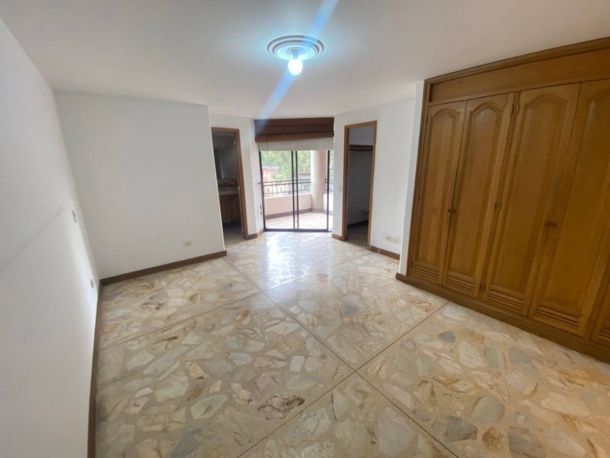 Apartamento en arriendo en Laureles, Medellín · foto 12 de 24
