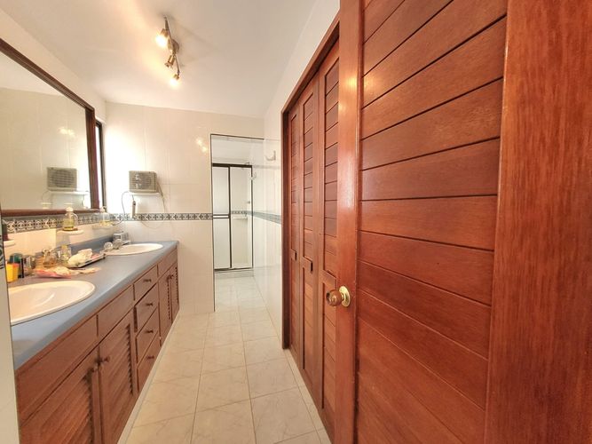 Casa de 5 alcobas en venta en Ciudad Jardin, Cali, 465 m² · foto 20 de 24