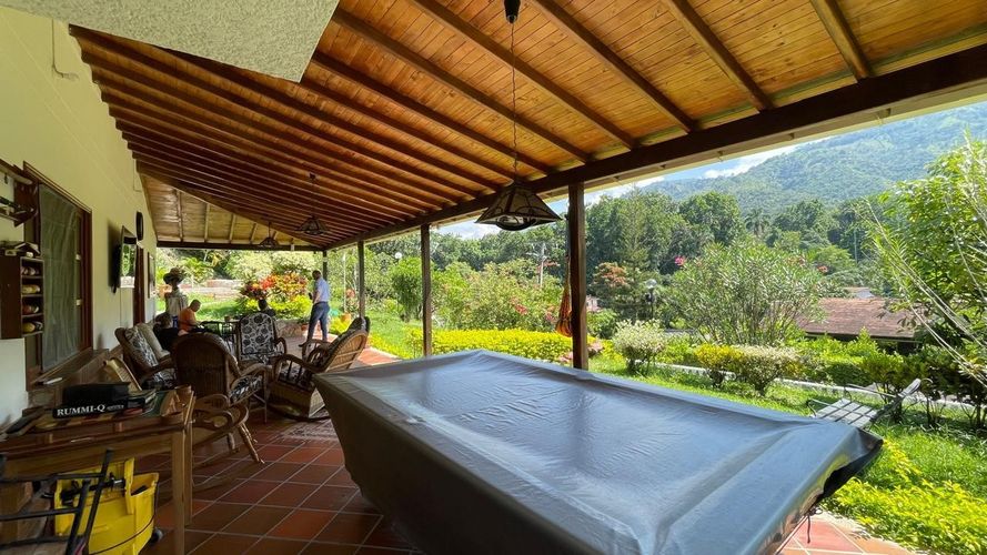 Casa de 4 alcobas en venta en Los Llanitos, Piedecuesta, 1004 m² · foto 15 de 20
