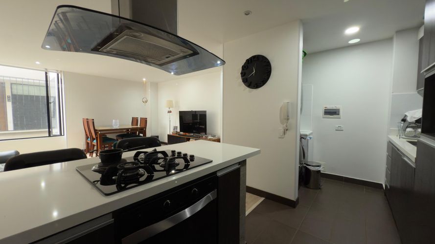 Apartamento de 2 alcobas en venta en Cedritos, Bogotá, 80 m² · foto 5 de 15