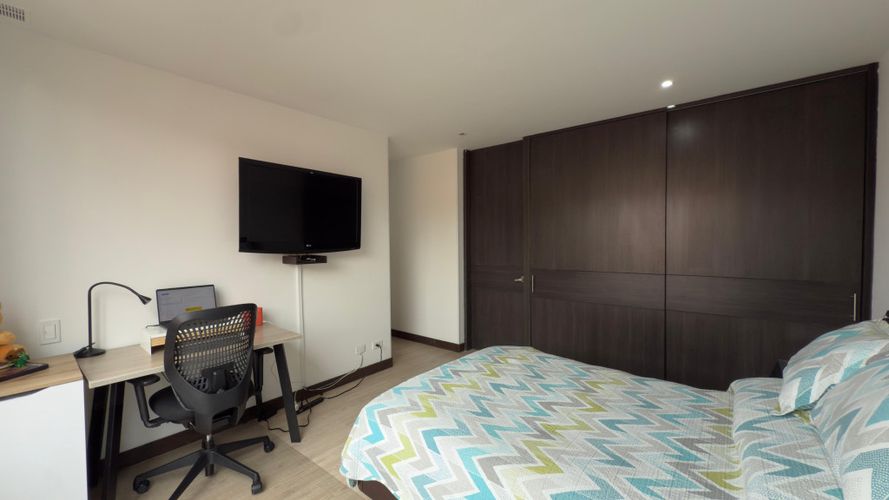 Apartamento de 2 alcobas en venta en Cedritos, Bogotá, 80 m² · foto 10 de 15