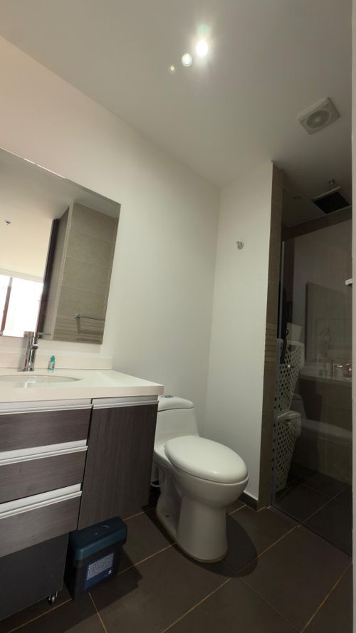 Apartamento de 2 alcobas en venta en Cedritos, Bogotá, 80 m² · foto 11 de 15