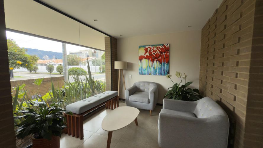 Apartamento de 2 alcobas en venta en Cedritos, Bogotá, 80 m² · foto 14 de 15