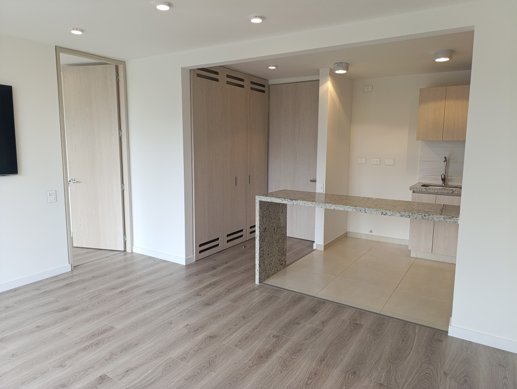 Apartamento en venta en Modelia Occidental, Bogotá · foto 2 de 18