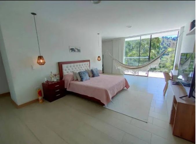 Casa de 6 alcobas en venta en La Doctora, Sabaneta · foto 11 de 24