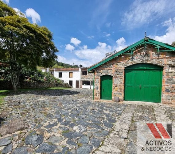 Finca en venta en San Cristobal, Medellín, 54698 m² · foto 2 de 21
