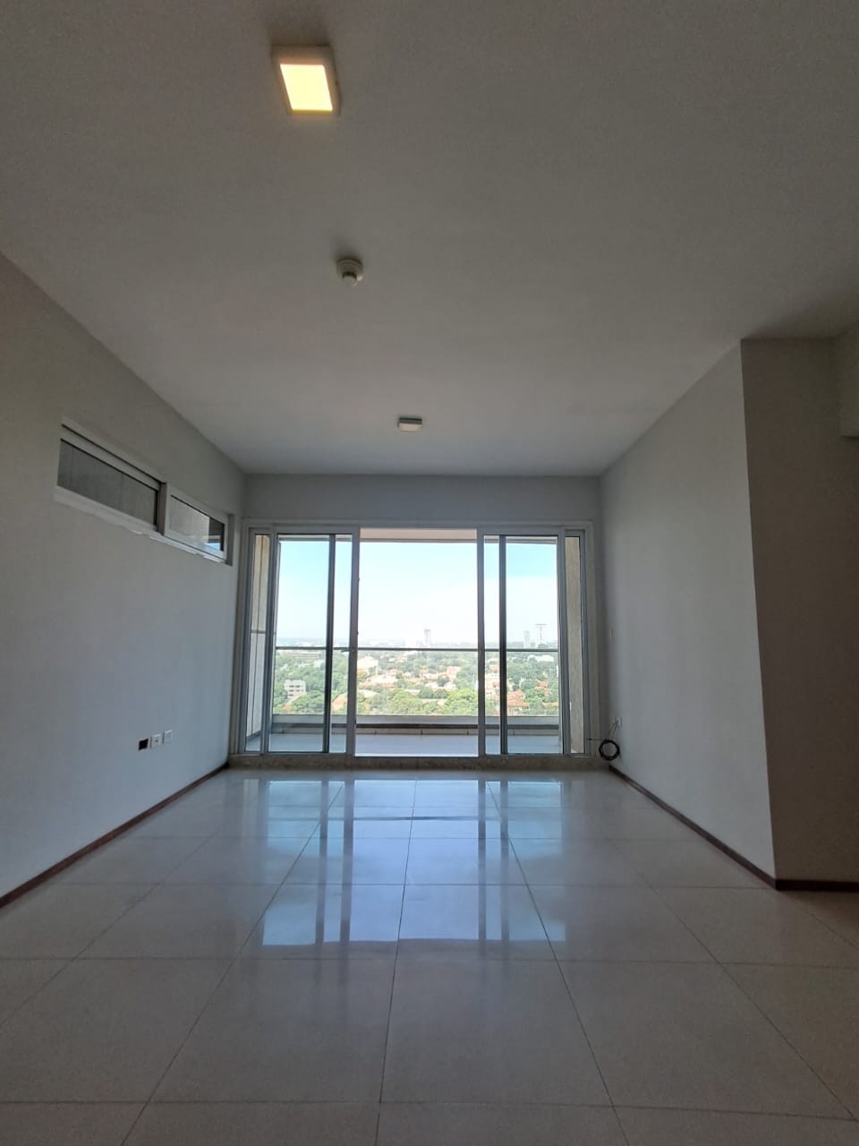 Departamento en alquiler en Ycuá Satí, Asunción — foto 3