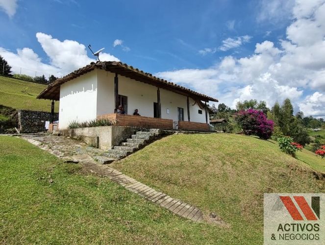 Finca en venta en San Cristobal, Medellín, 54698 m² · foto 14 de 21